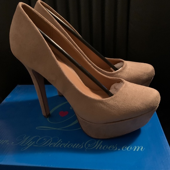 Women Taupe Heels - Picture 1 of 6